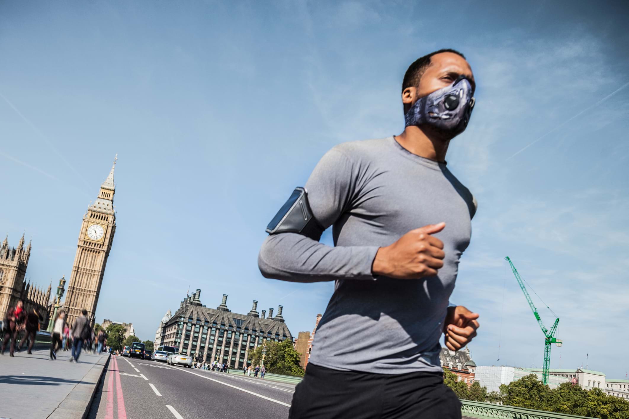 Does air pollution pose a risk for people exercising outside