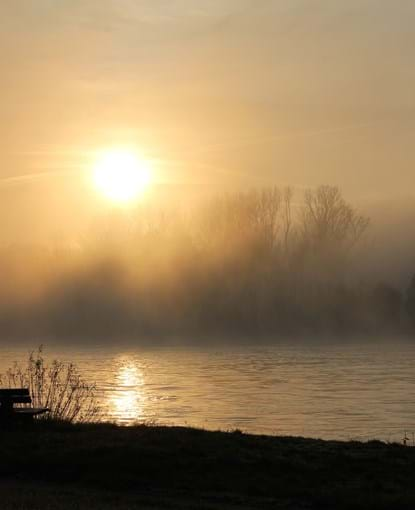 Rhein - Stimmungsbild (Foto: Lilaminze via Pixabay)