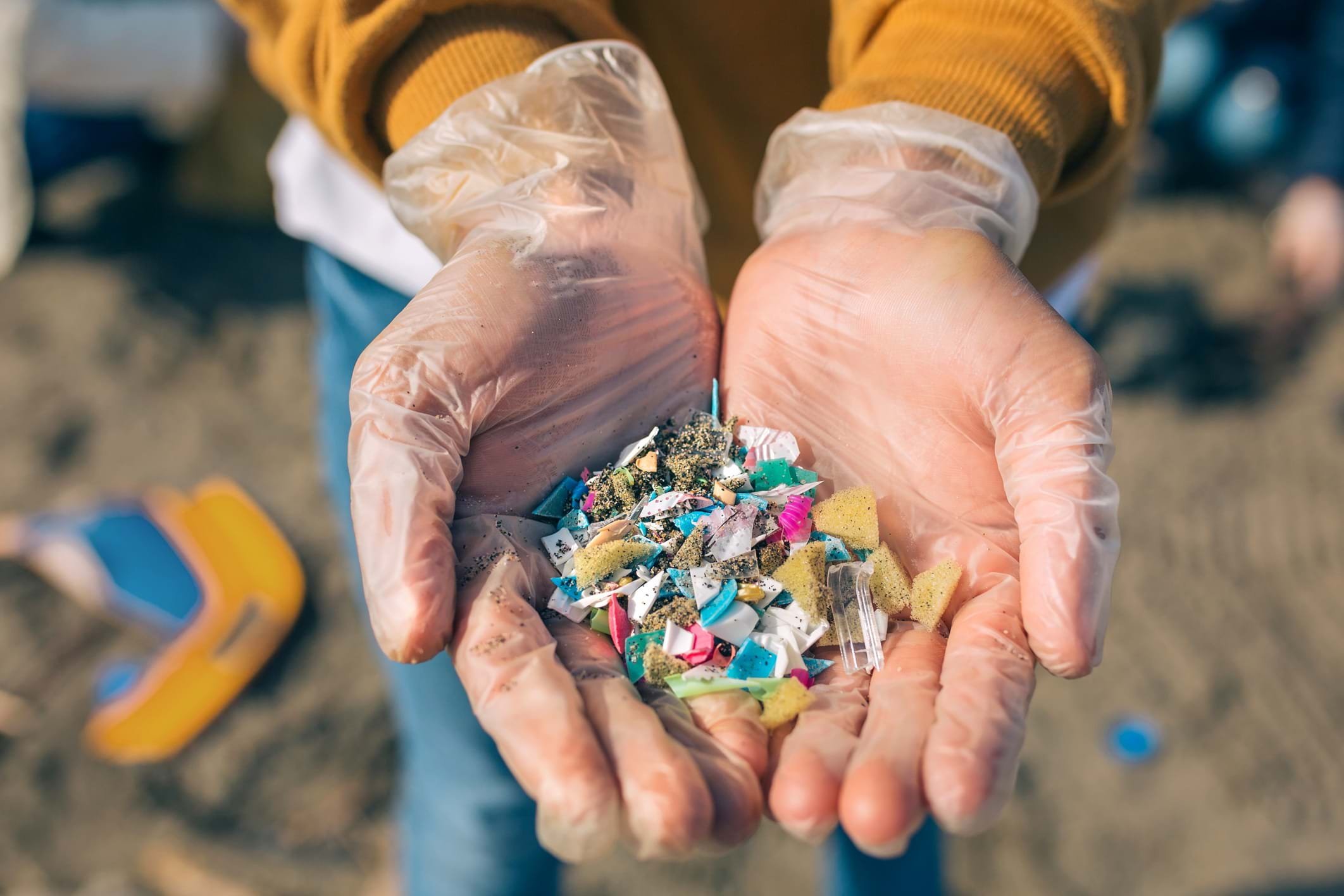 Future Media News - In a situation many Namibians can probably relate to,  many Nigerians struggling with soaring prices now buy their basic  necessities in small quantities packed in tiny plastic bags